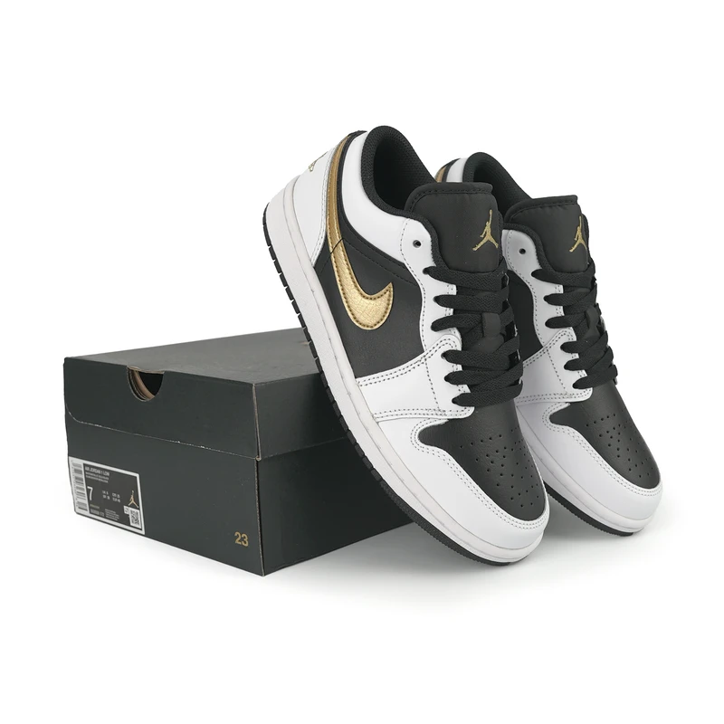 Jordan AirJordan1Low防滑耐磨透气低帮板鞋男女款白黑553558-172