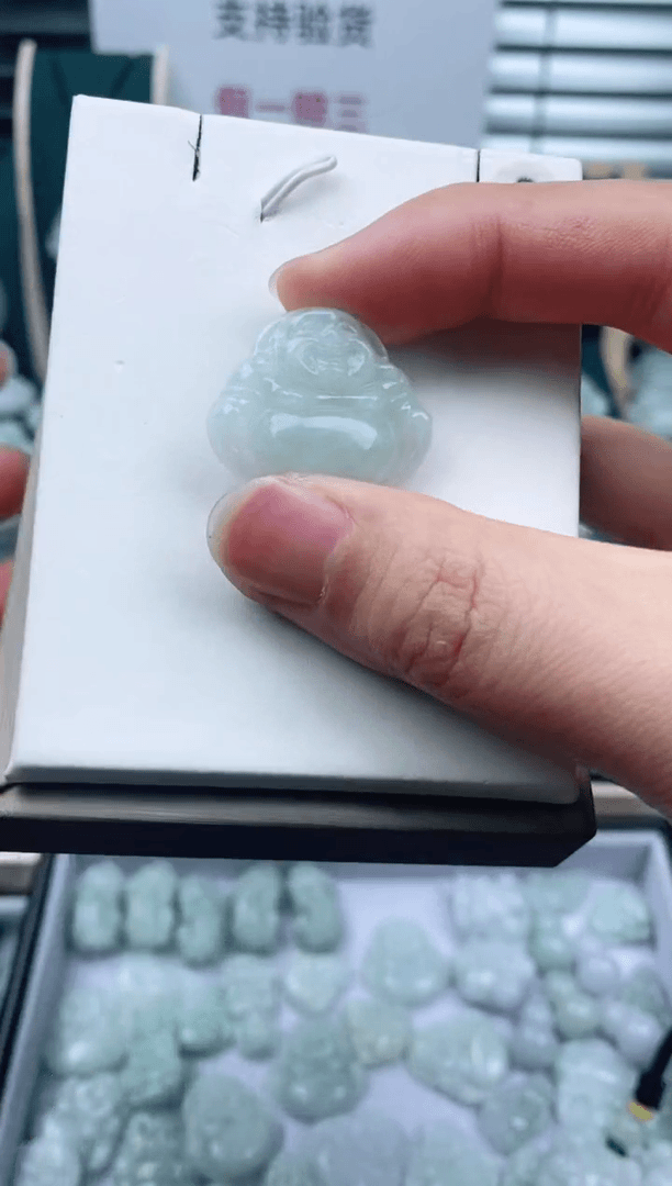 【闪购商品】翡翠颈饰未镶嵌佛公（多样性发货发其一）