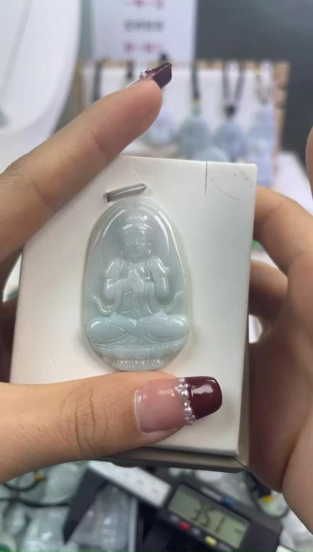 【闪购商品】翡翠颈饰未镶嵌生肖牌（多样性发货选其一）