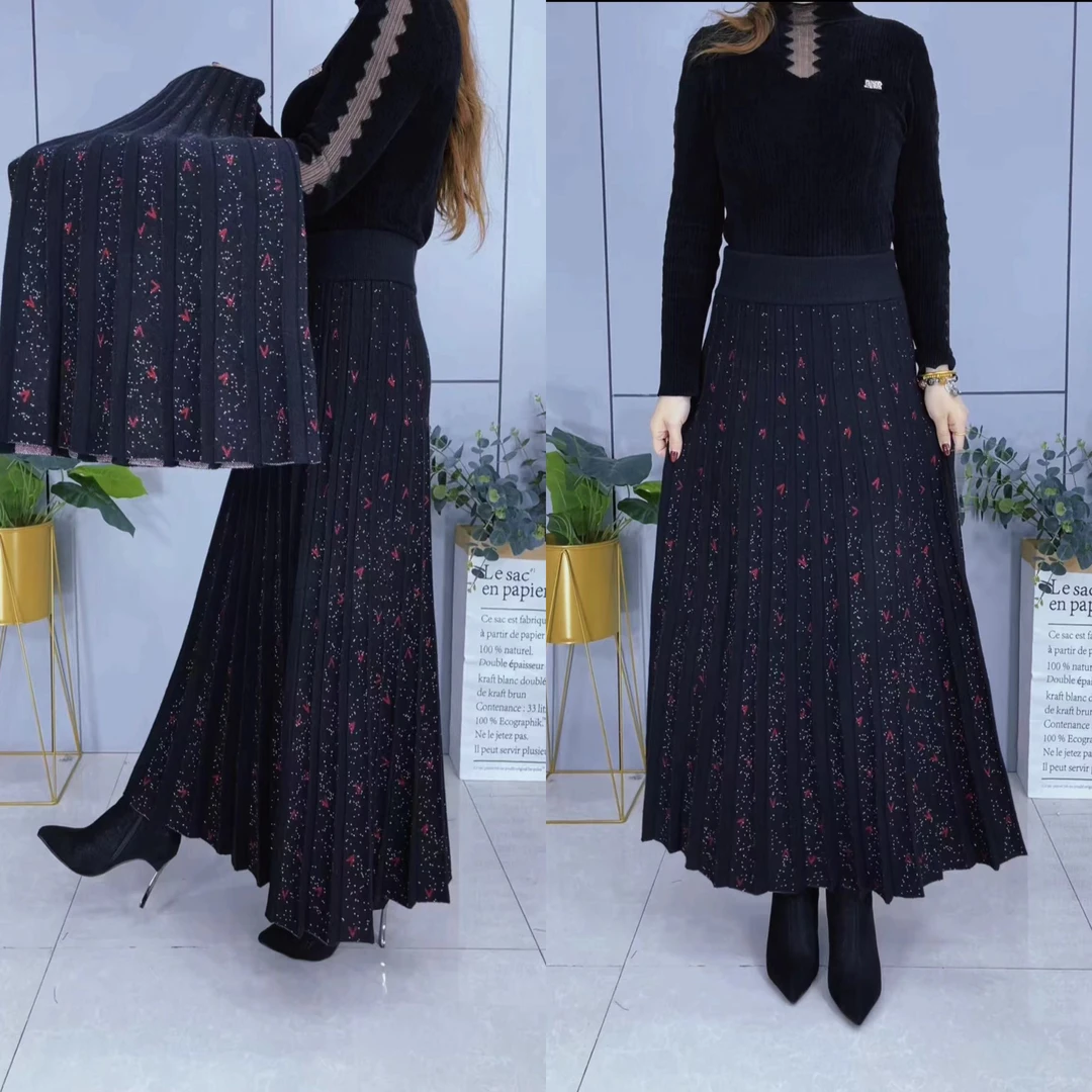 五666秋冬新款小红V花百褶裙显瘦百搭女士半身裙