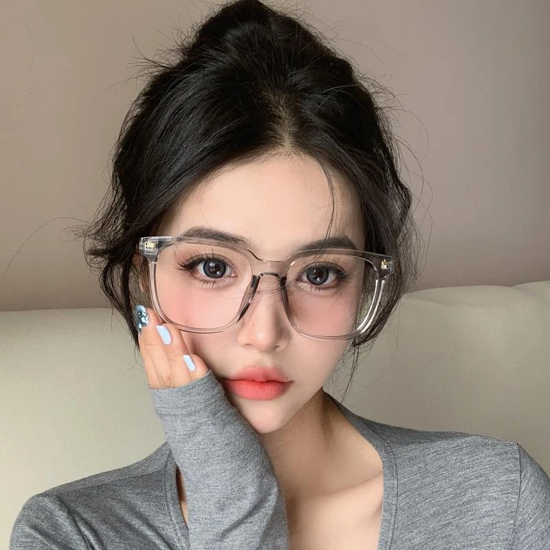 灰色透明眼镜女款高级感显脸小近视大方框复古方圆脸适合的眼镜框