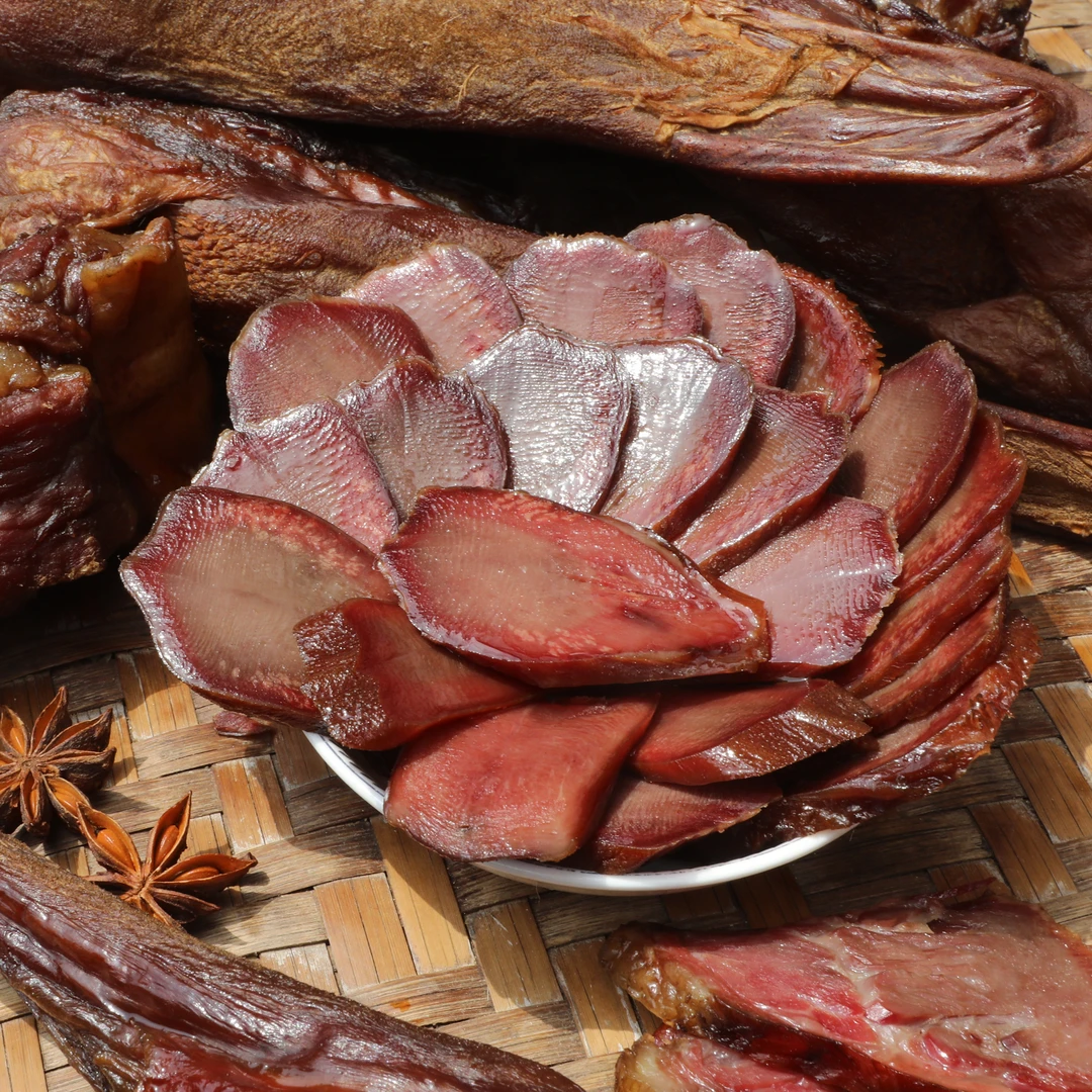 四川特产 腊猪舌头 柴火烟熏腊口条四川味腊肉熏肉 腊猪舌头