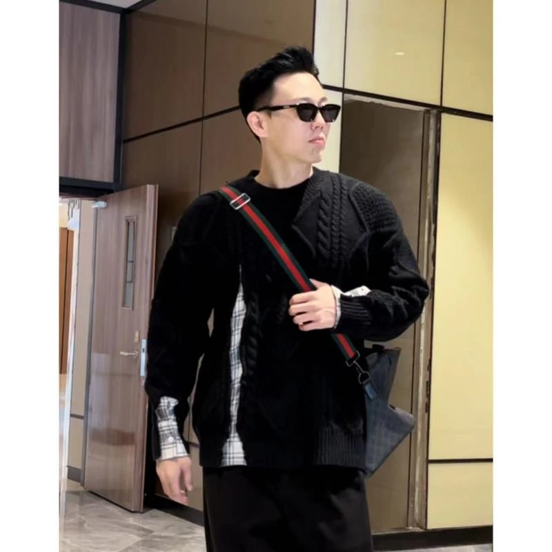 秋冬款男士毛衣百搭休闲风洋气时尚拼接小众男款针织毛衣2023新