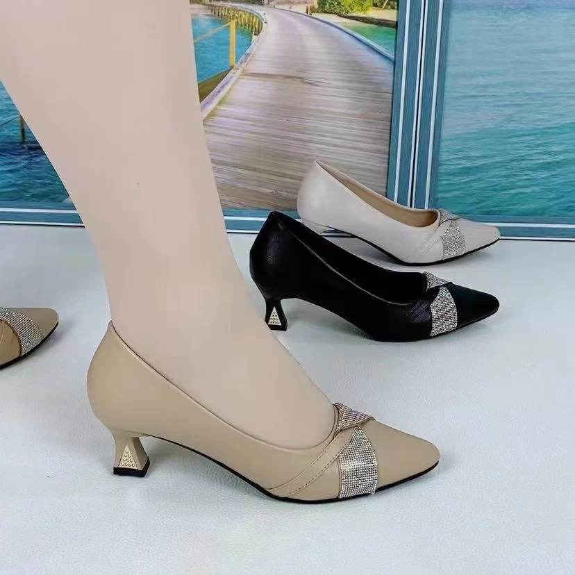 2024新款3公分酒杯跟洋气春款软底百搭小单鞋11727