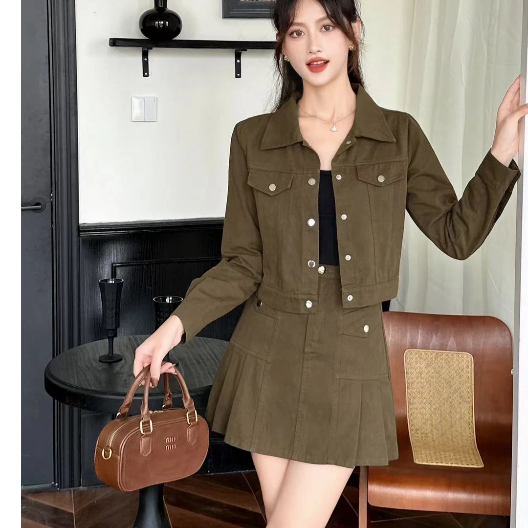 2024早秋新款流行网红气质百搭长袖小摆裙短款两件套女潮