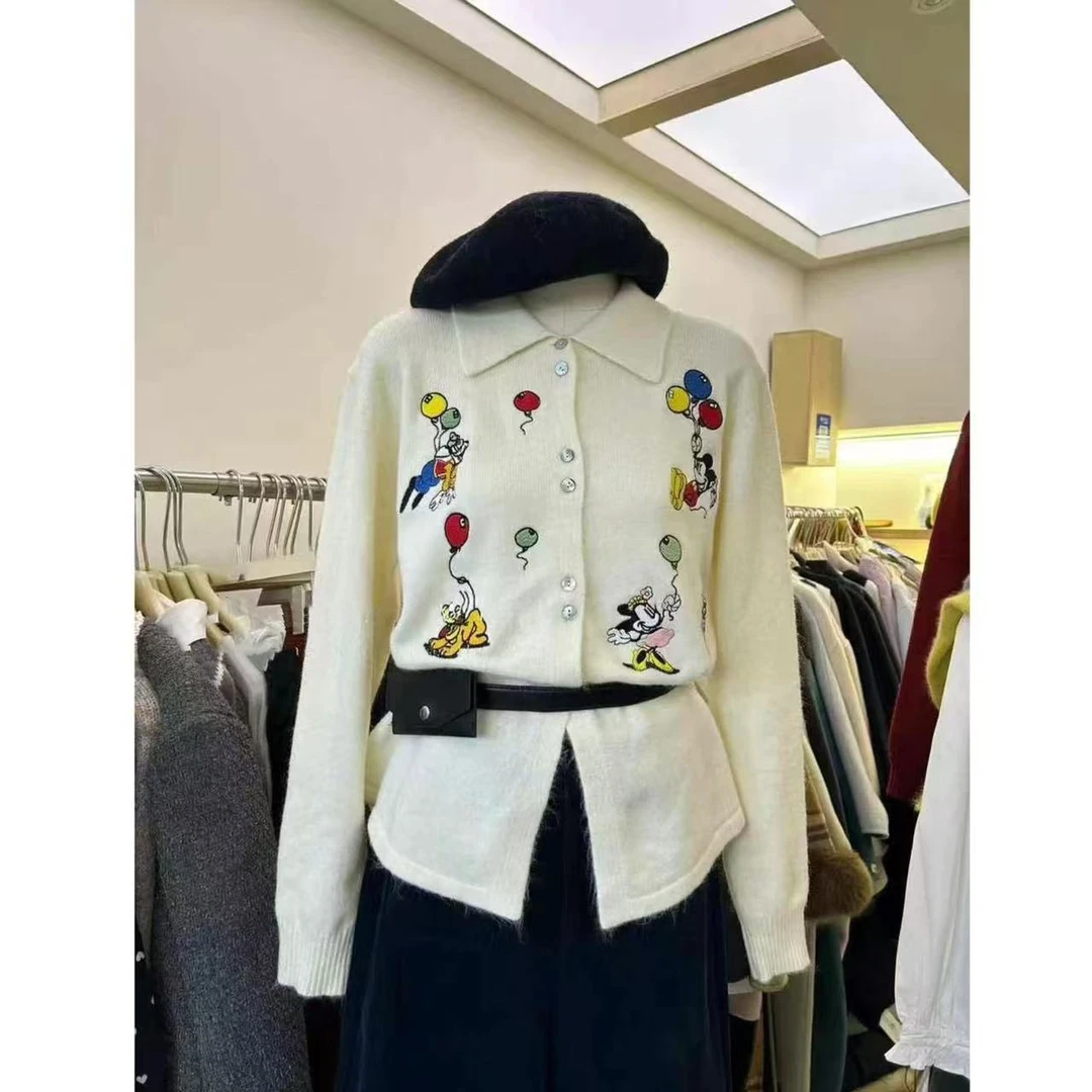 韩版减龄卡通刺绣翻领毛衣882570