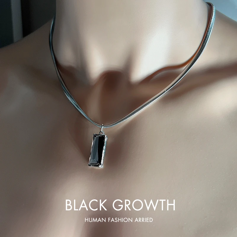 钛钢项链 男不掉色高级感简约蛇骨链吊坠小众设计嘻哈个性锁骨链