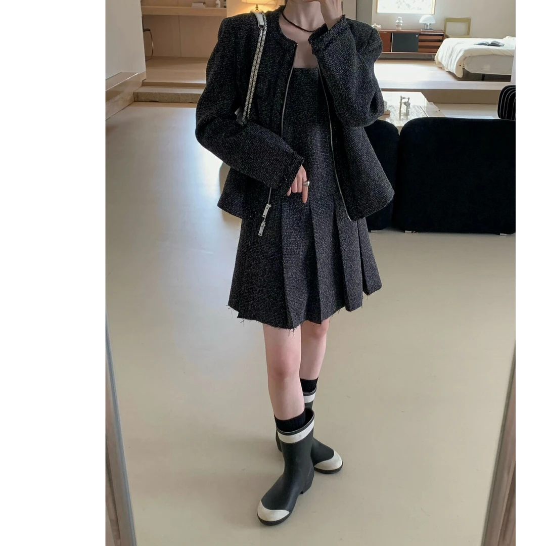 新款时尚洋气韩系气质百搭连衣裙外套两件套套装