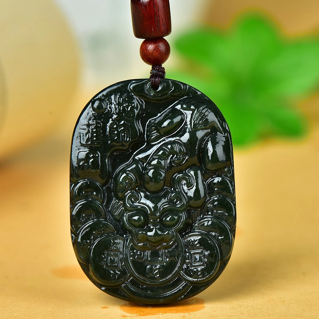 天然和田玉青玉双面雕刻貔貅牌挂件吊坠男女时尚百搭项坠经典复古