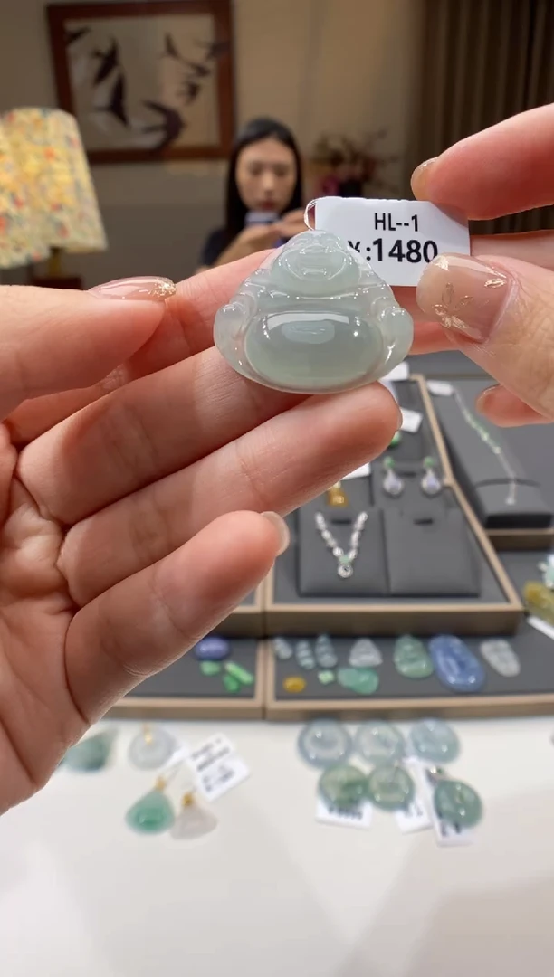 【闪购商品】翡翠颈饰未镶嵌佛公