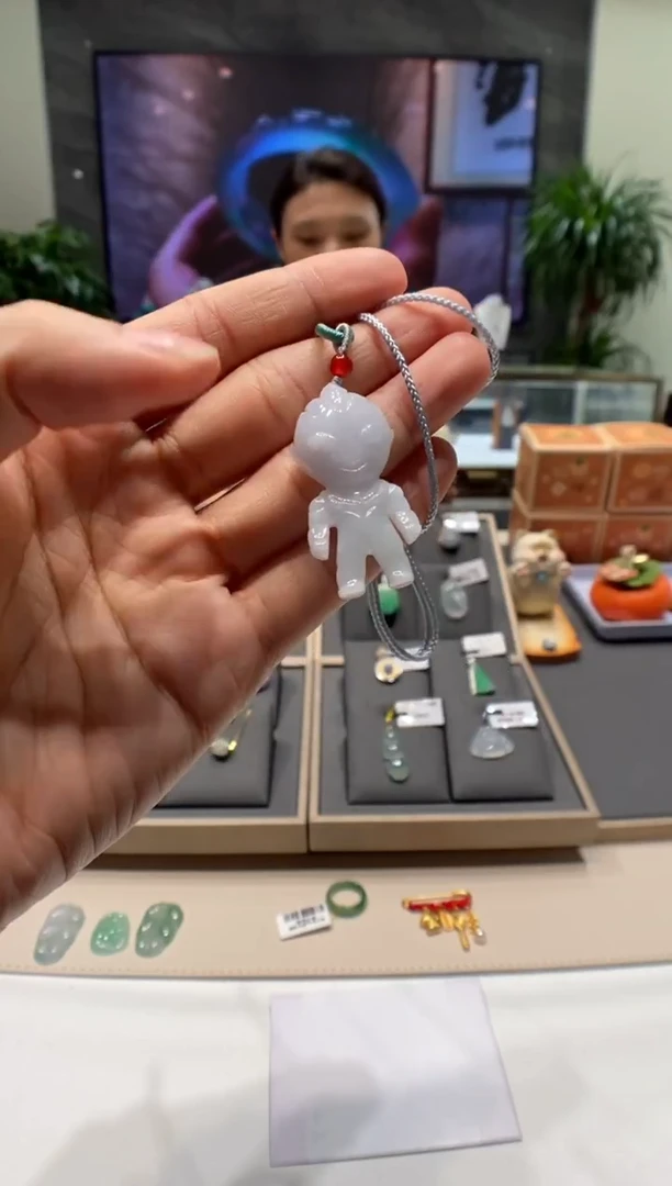 【闪购商品】翡翠颈饰未镶嵌吊坠