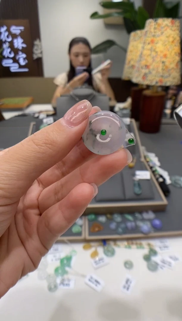 【闪购商品】翡翠颈饰未镶嵌平安扣