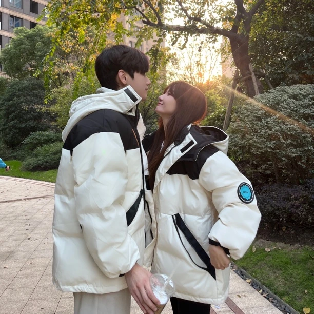 毛小兔情侣潮酷黑白连帽棉服