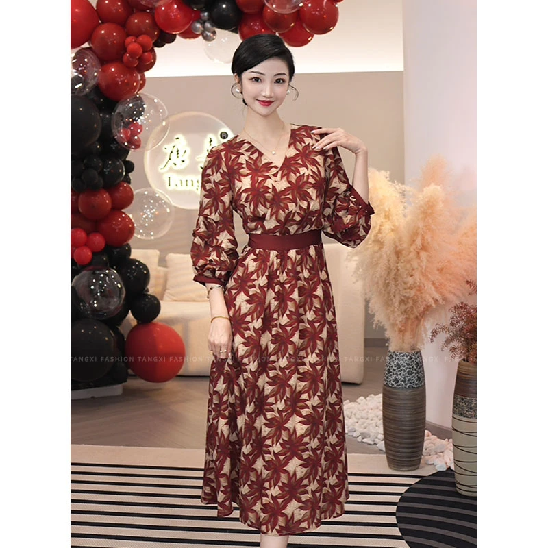 唐熹现货2025早秋新款【1815】气质小众茶歇裙红色松紧收腰连衣裙子