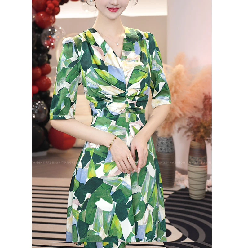 现货【83】高级感轻奢女装2025早春新款法式收腰显瘦设计感连衣裙