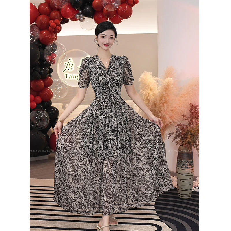 2025夏季新款【ZF-57】轻奢女装法式赫本风v领小众显瘦碎花连衣裙