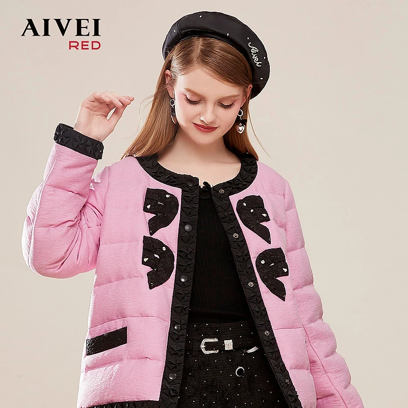 AIVEI冬新减龄小香风镶钻粉色面包羽绒服Q0660226