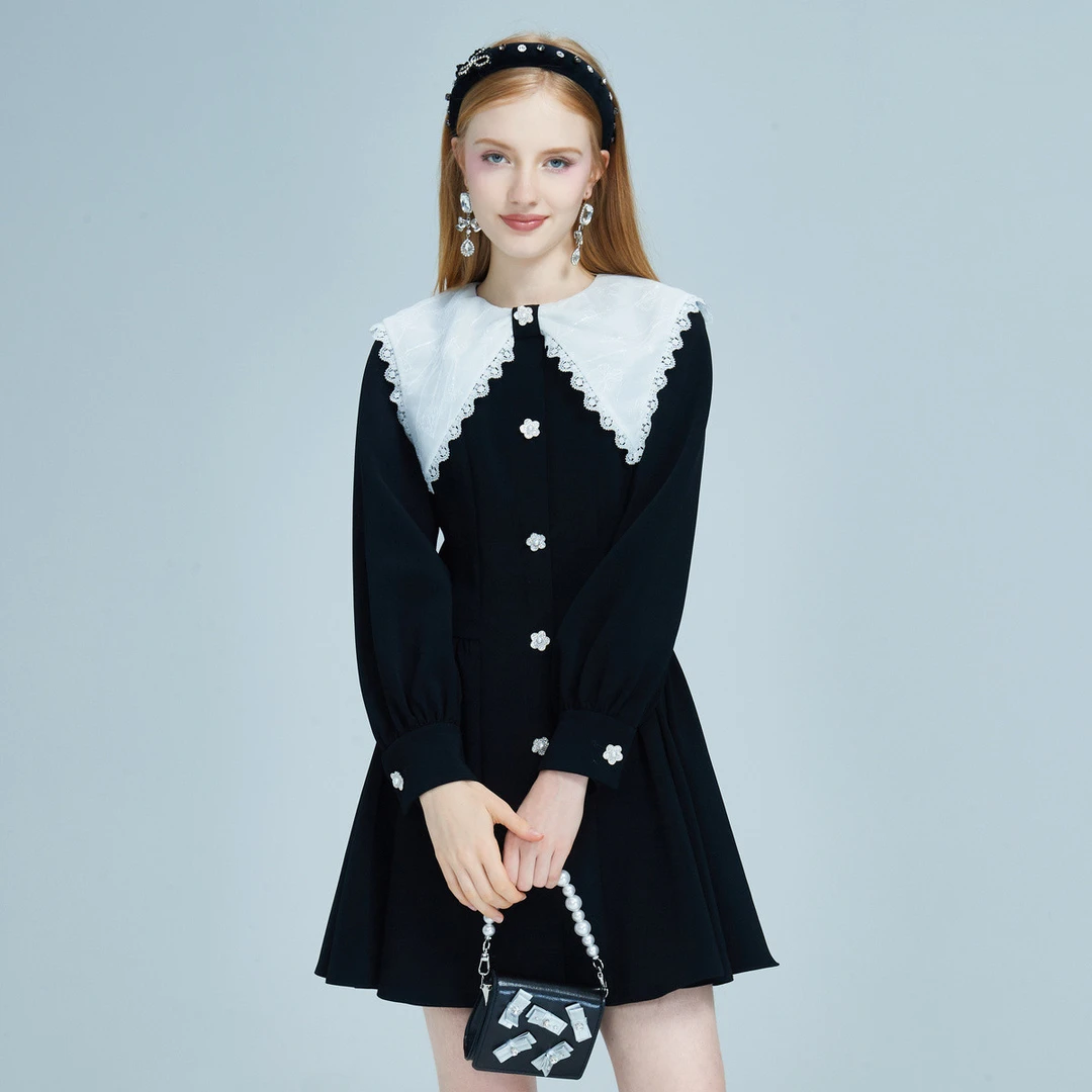 【赵老板专属】AIVEI冬季花边娃娃领高腰显瘦连衣裙P066S006