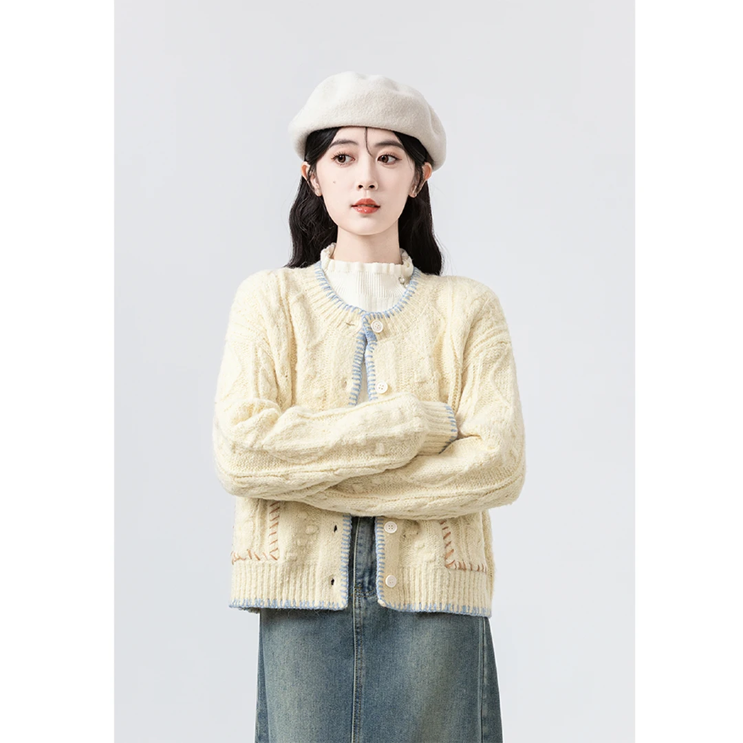 短款圆领毛衣外套女秋冬2025新款温柔慵懒风软糯针织开衫别致上衣