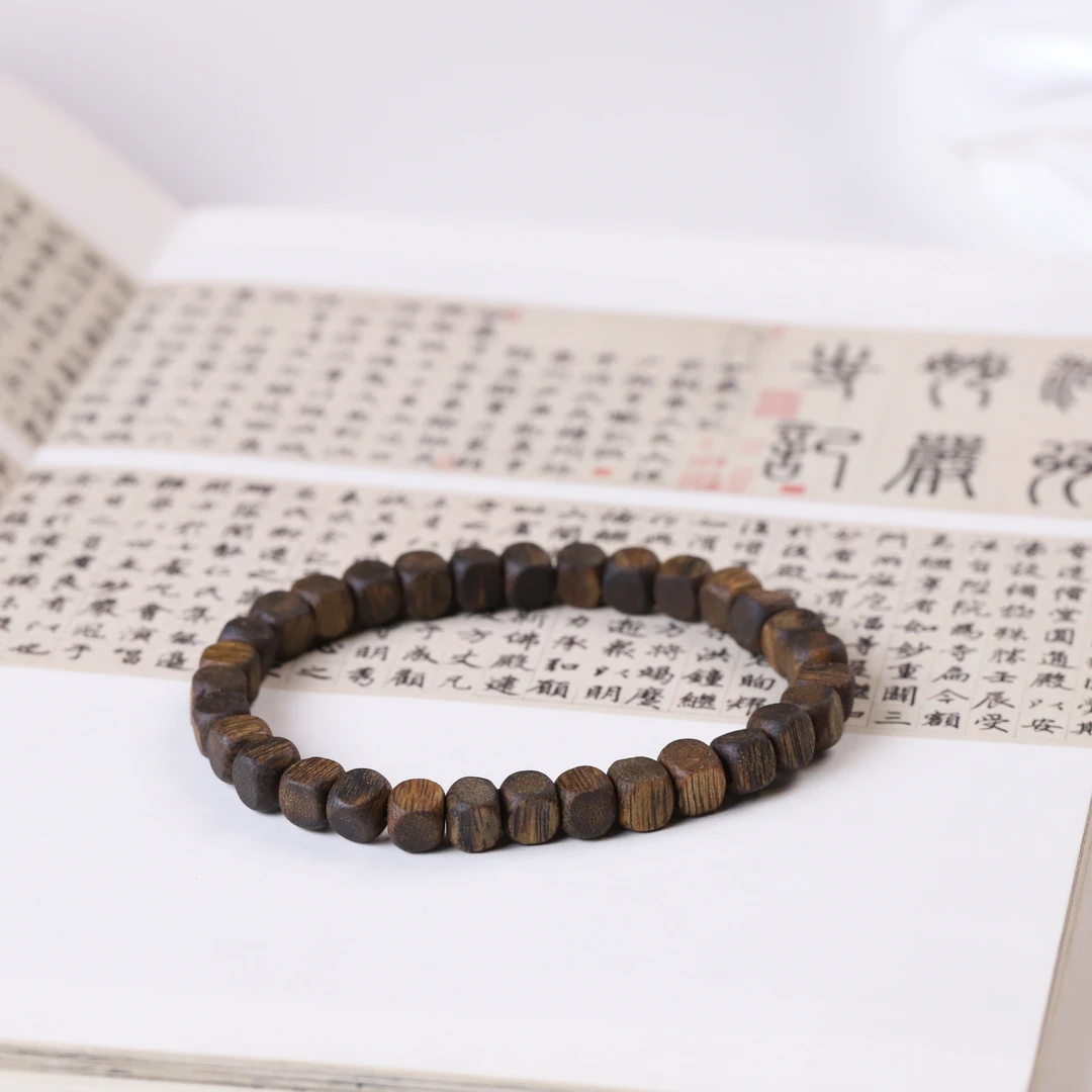 增香沉香木XY125【A+级】海南沉香木方糖高油单圈手串