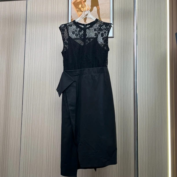 186品牌撤柜女装曼家夏季时尚蕾丝拼接设计款连衣裙