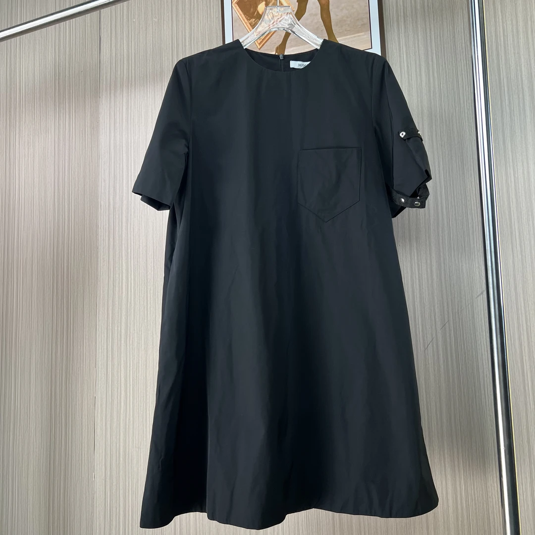 113品牌撤柜女装曼家时尚设计款气质连衣裙