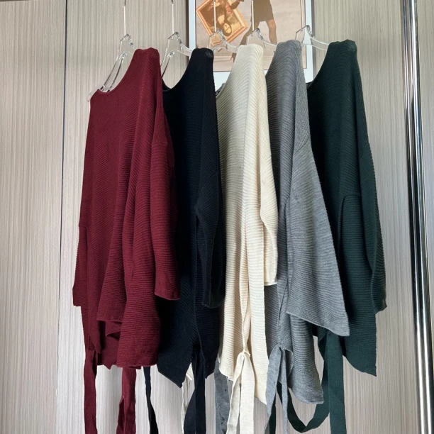 021品牌撤柜女装MY时尚设计款针织上衣