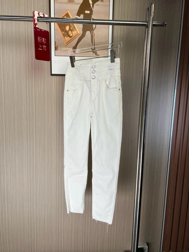 2771品牌撤柜女装剪标时尚设计款休闲牛仔裤