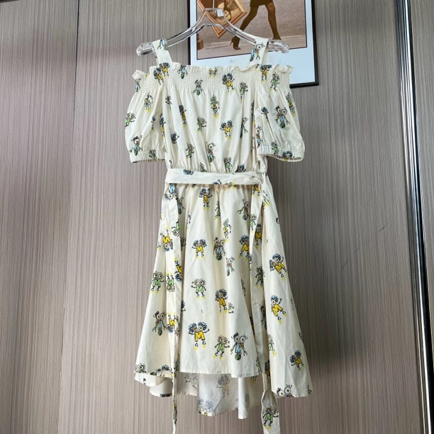 643品牌撤柜女装曼家时尚设计款气质夏季连衣裙