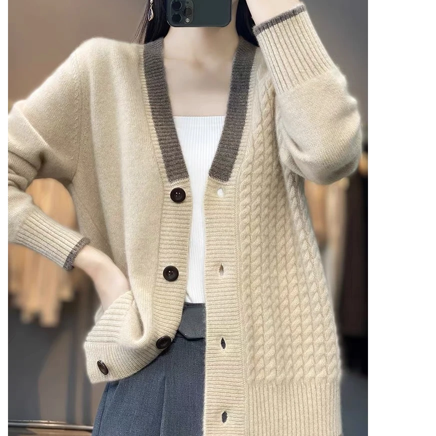 新款V领宽松洋气拼色羊毛开衫