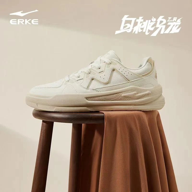 白桃乌龙2.0丨鸿星尔克冬季新款情侣百搭时尚休闲鞋-51124101162