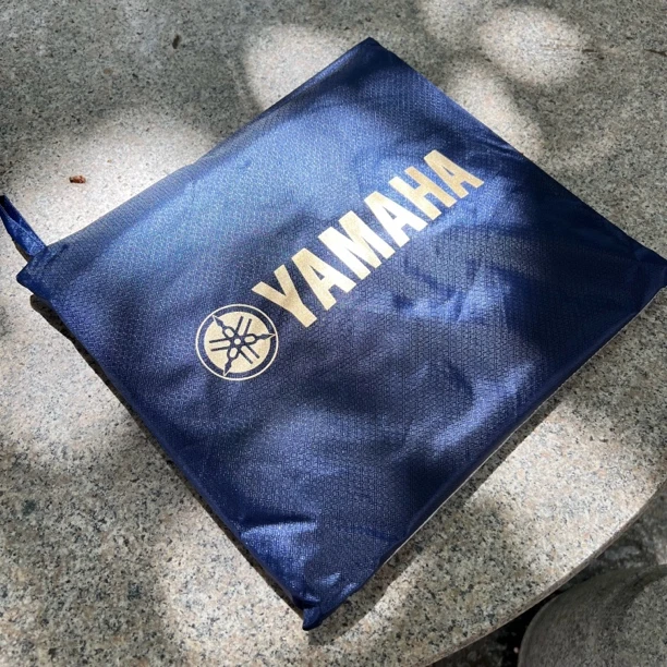 【新品】雅马哈雨衣 雅马哈周边产品 自带头罩 不易进水！