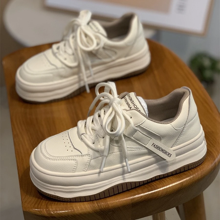 春秋爆款小白鞋百搭小众厚底ins低帮板鞋夏季春季潮鞋圆头系带