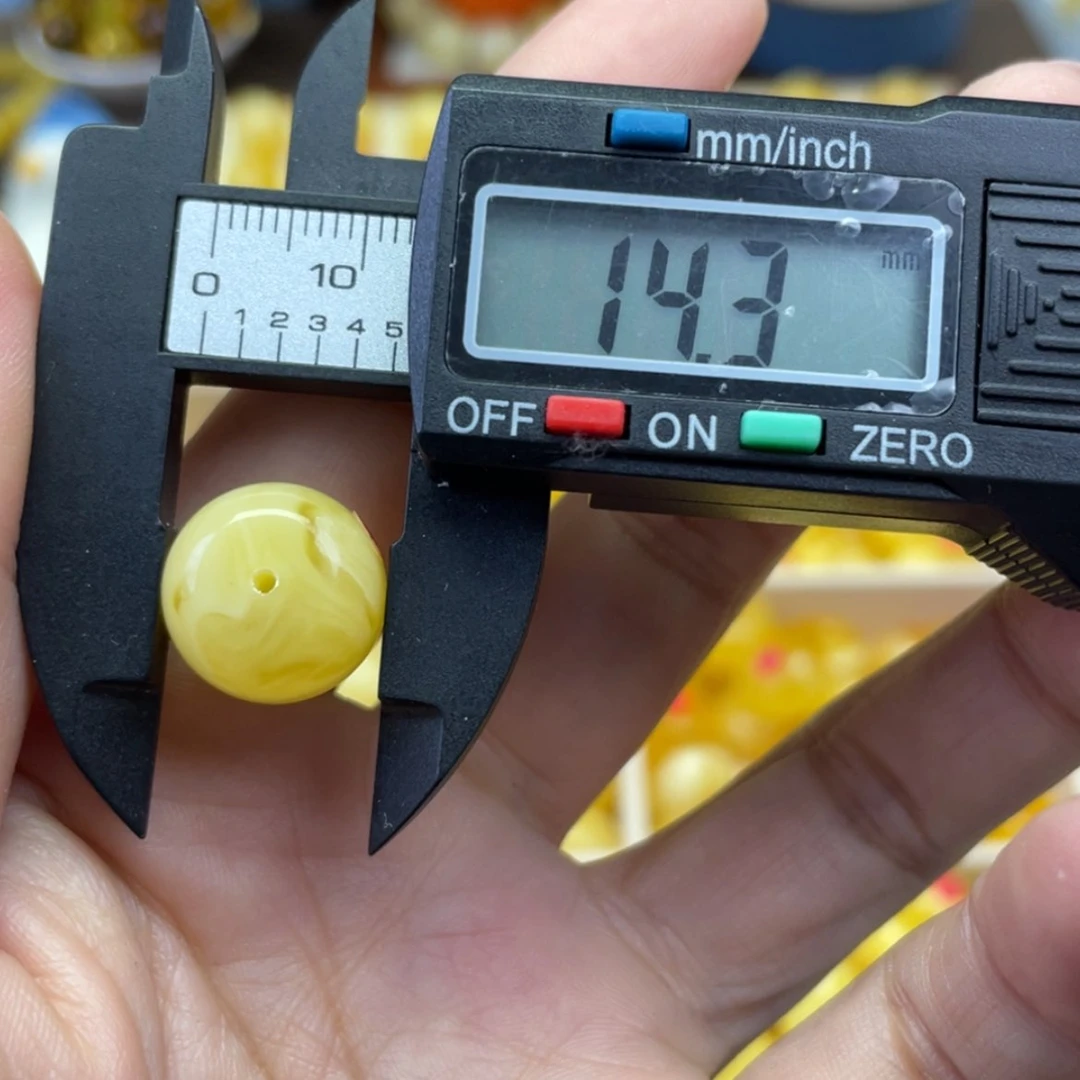 【闪购商品】琥珀裸石未镶嵌