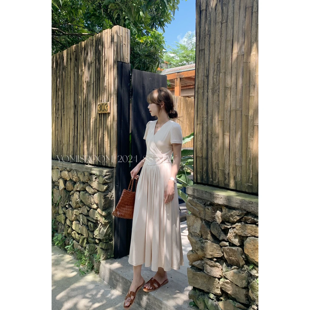 YOMI小个子定制【清水雅韵】V领收腰简约百搭宽松小个子连衣裙