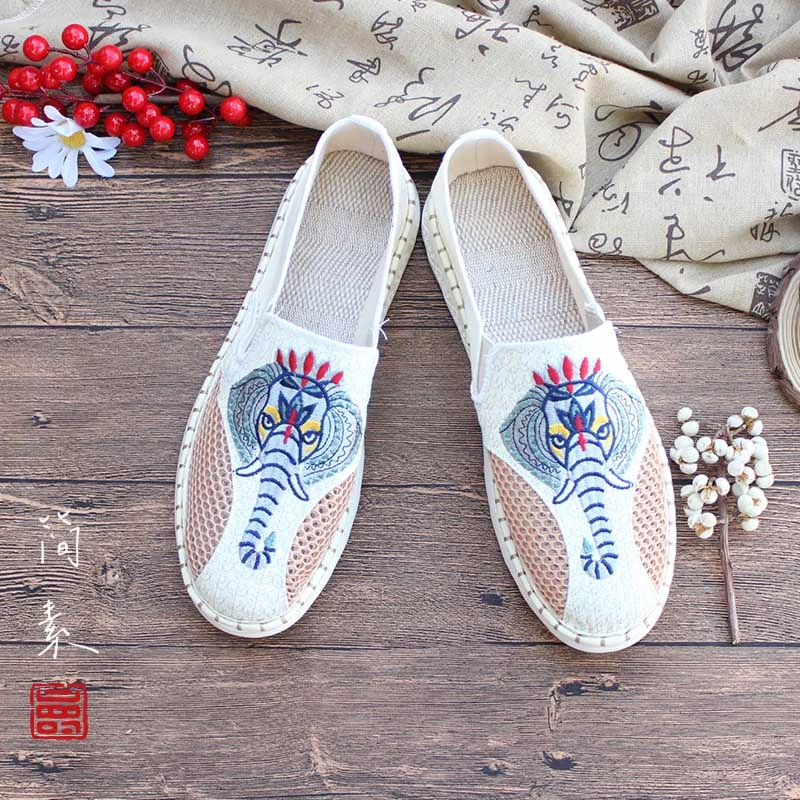 云南刺绣国风大象百搭透气夏季网面男士一脚蹬软底古风学生男布鞋