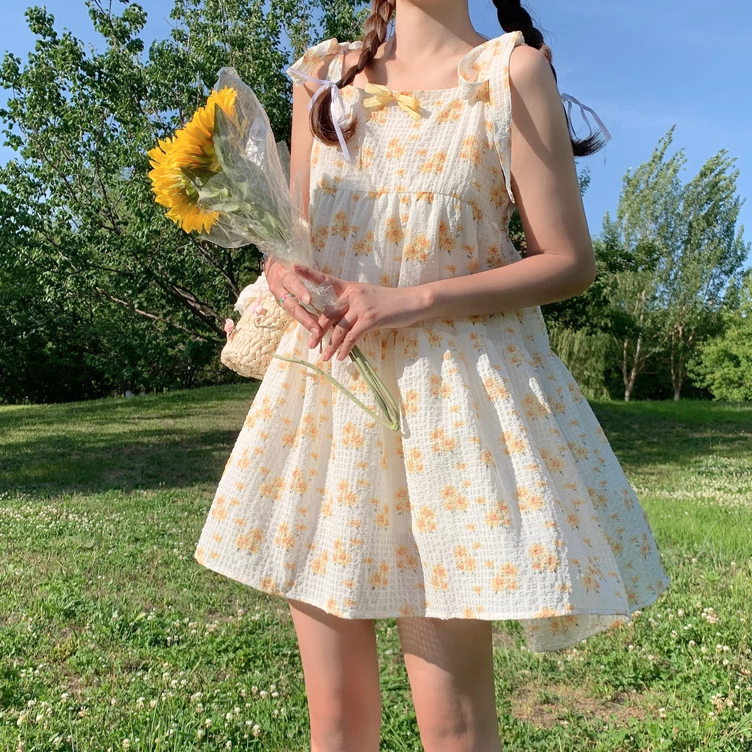鹿大仙夏日雏菊黄色小碎花背带裙少女可爱吊带裙连衣裙