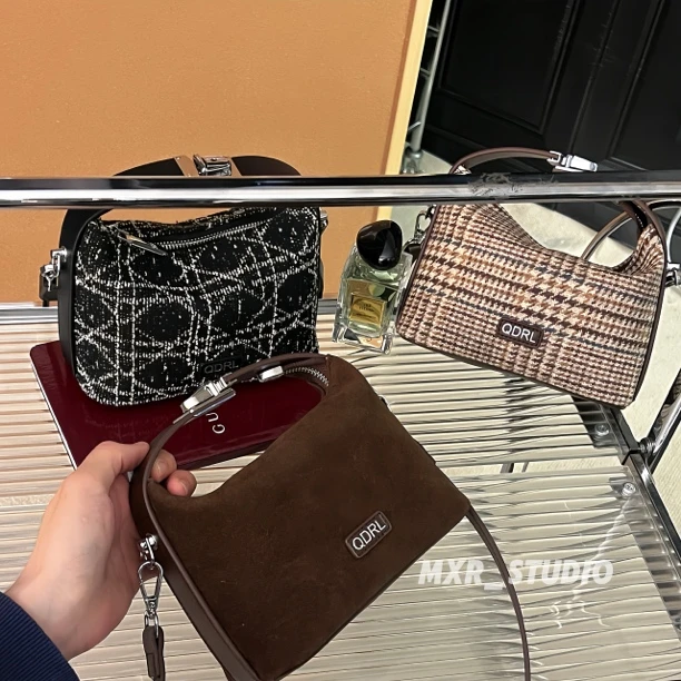 【心动乌托邦】小众便当包包女新款休闲百搭斜挎包时尚手提小方包