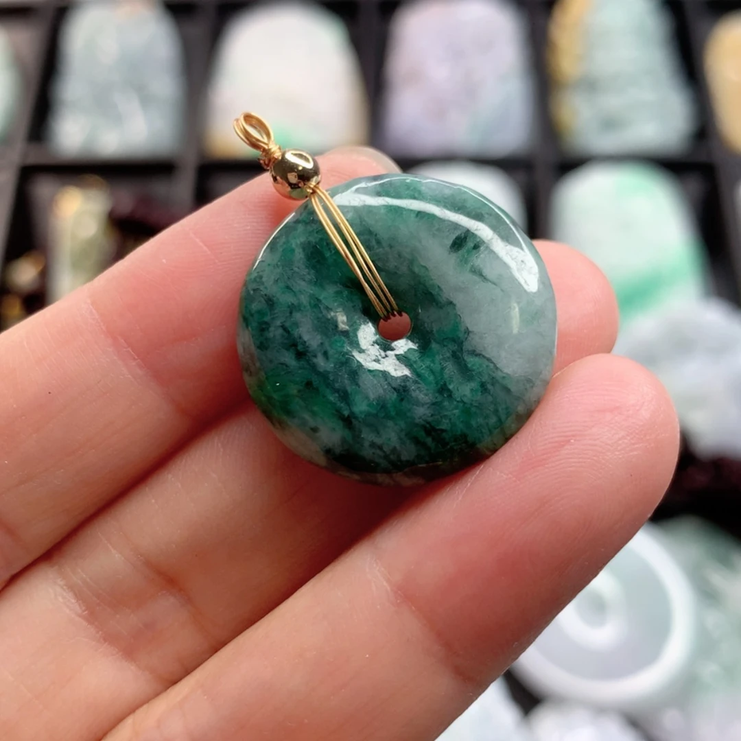 【闪购商品】翡翠颈饰未镶嵌