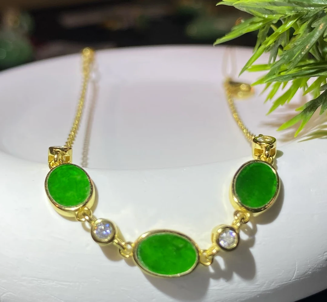 【陌玉精选】天然缅料A货原创精致款无事牌手链一件