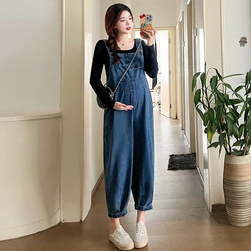 孕妇牛仔背带裤春秋韩版宽松减龄九分裤时尚孕妇装秋装复古连体裤