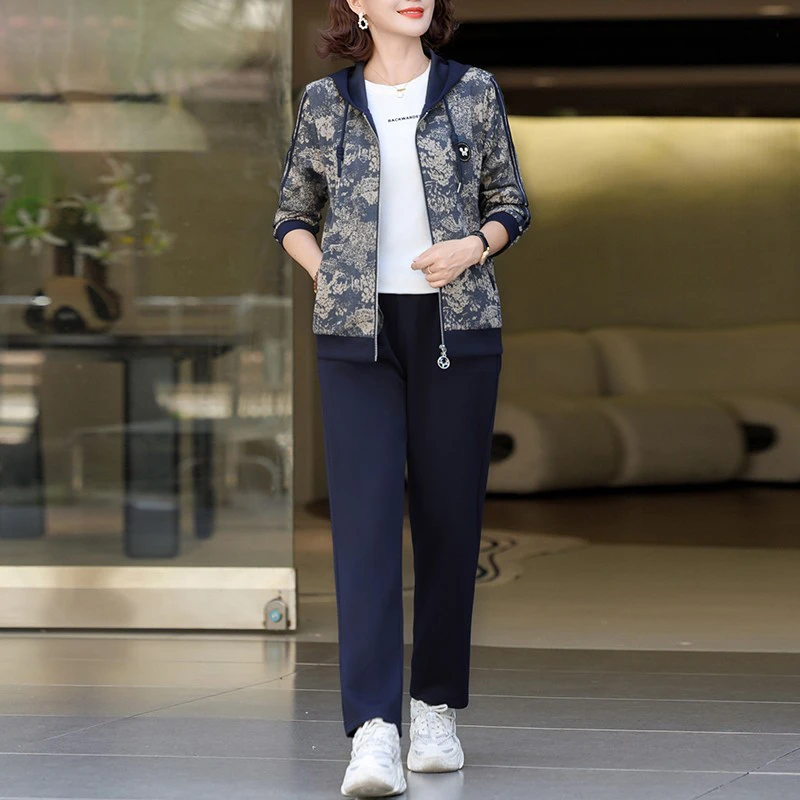 妈妈休闲运动套装春秋连帽中老年女装秋装外套印花上衣翻领两件套