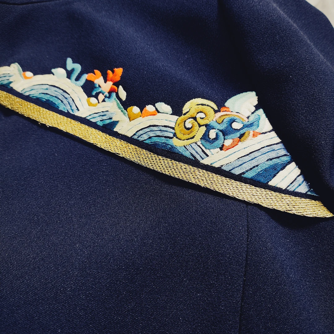 藏蓝色战袍风衣外套