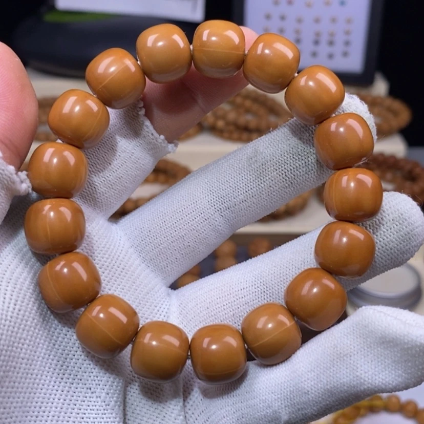 【闪购商品】猴头核桃吊坠西**王