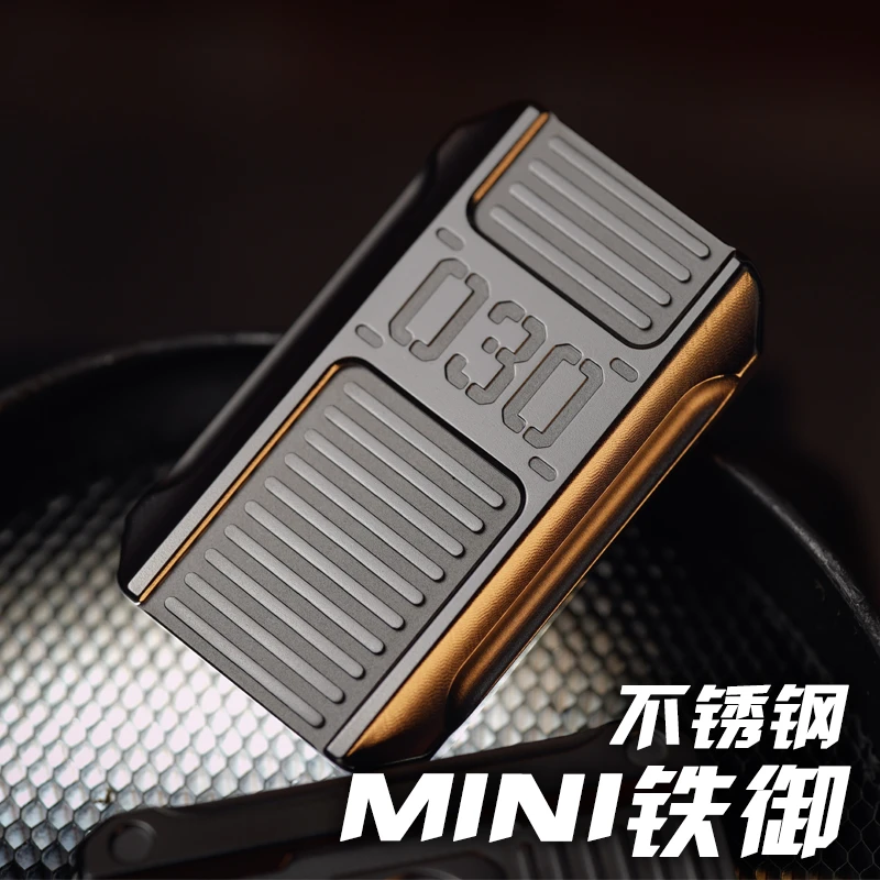 玩吾乐志EDC MINI铁御 啪啪盾无限位推牌陀螺金属玩具解压黑科技