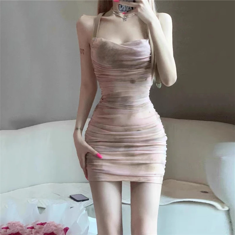 Malou 纯欲挂脖无袖连衣裙褶皱修身显身材包臀露背短裙K23D36166