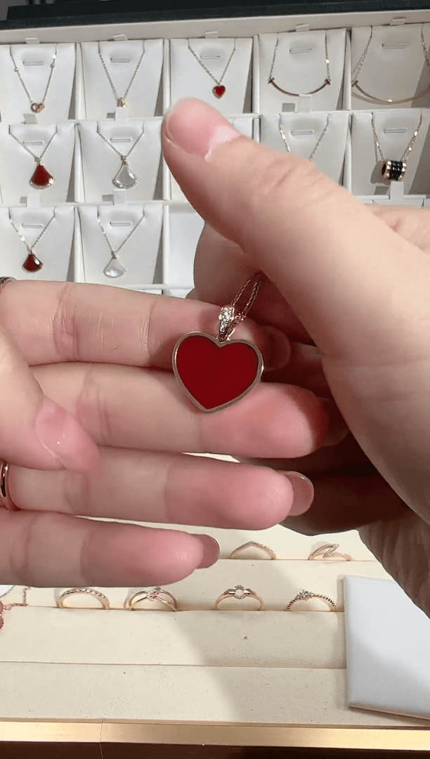 【闪购商品】钻石吊坠(不含链)18K金镶嵌双面爱心吊坠