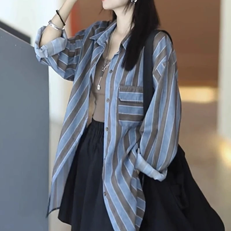 条纹防晒衬衫女2025新款夏季宽松设计感撞色上衣休闲薄款长袖衬衣