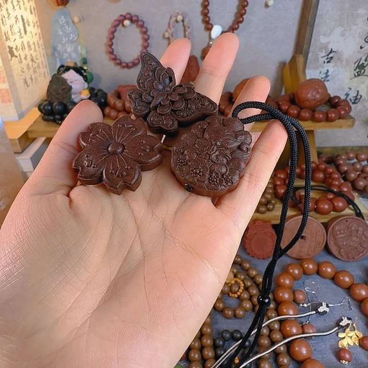 泥塑锁骨链一个一个一个