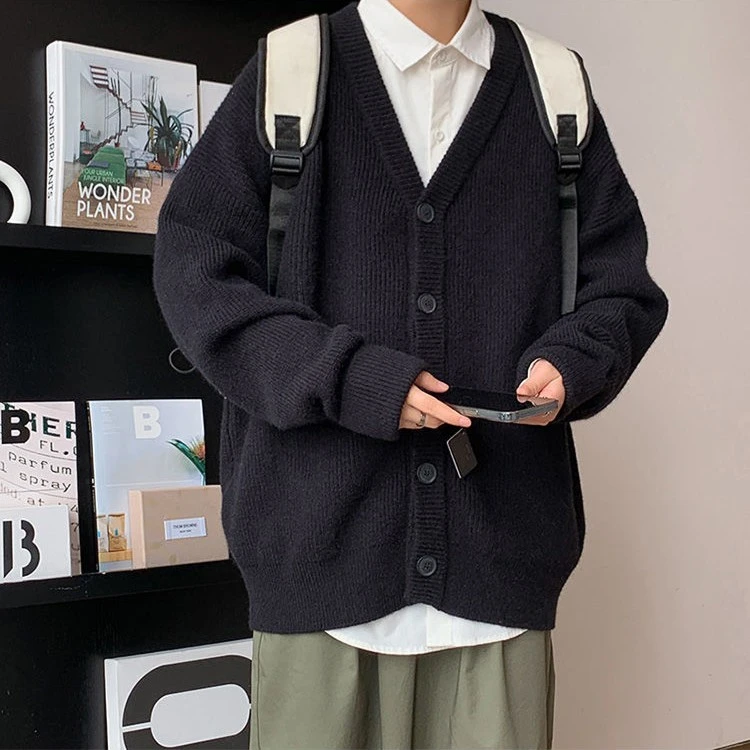 礼帽汪秋冬季新款针织衫男开衫潮流韩版宽松爆款学生V领毛衣外套